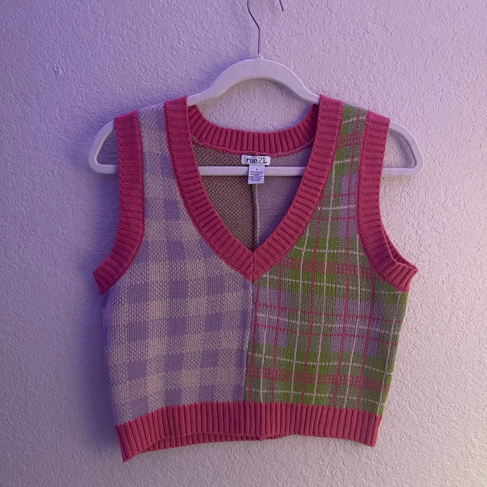 Pink v-neck plaid sweater vest